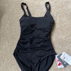 Athleta Aqualuxe one piece swimsuit XS NWT black